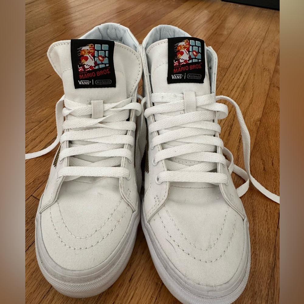 Vans x Nintendo SUPER Limited Edition Sk8-Hi Sneakers - Picture 8 of 9
